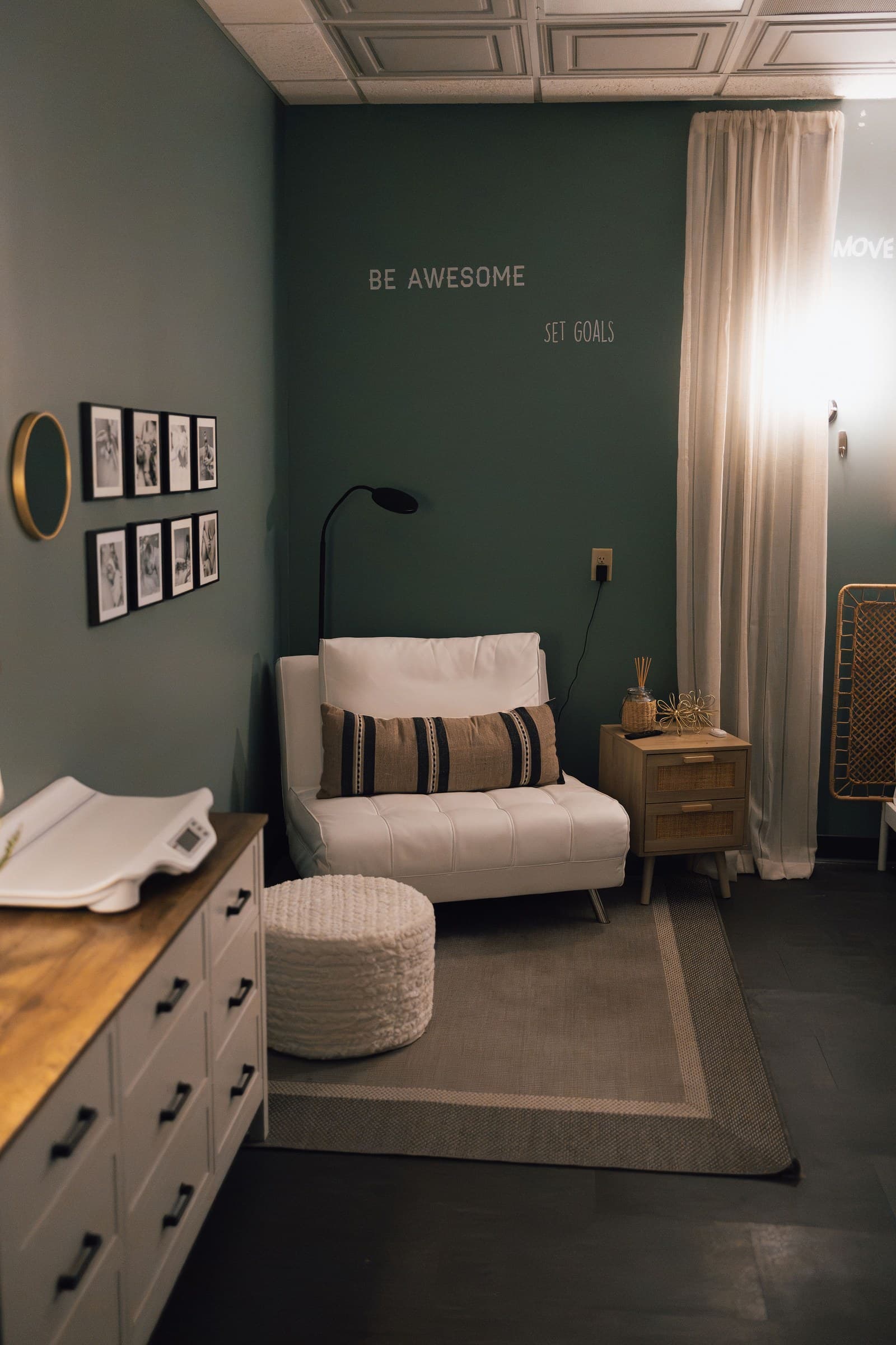 Consultation and recovery room at Transitions Birth Center